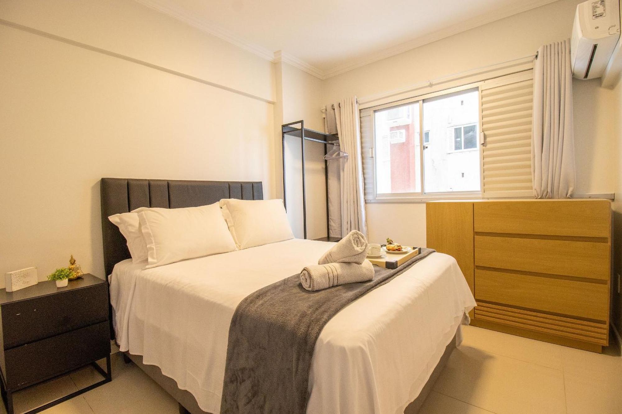 Apartamento Msl12 - 2 Dorm, Garagem, Prox. Shopping Atlantico Balneario Camboriu